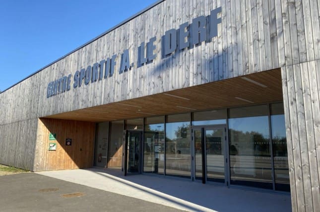 L’entrée du complexe sportif Le Derf à Séné, où le Kobukaï donne ses cours